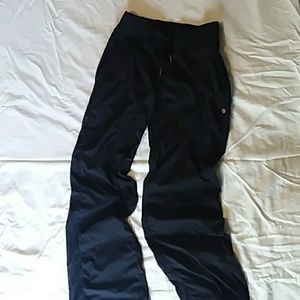 Lululemon atletica black pans